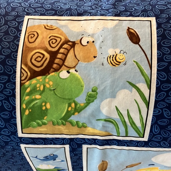 “PAUL & SHELDON” CRIB BLANKET AWESOME COLORS OF TURTLES FROGS AND FISH. BRANDNEW - Picture 4 of 10